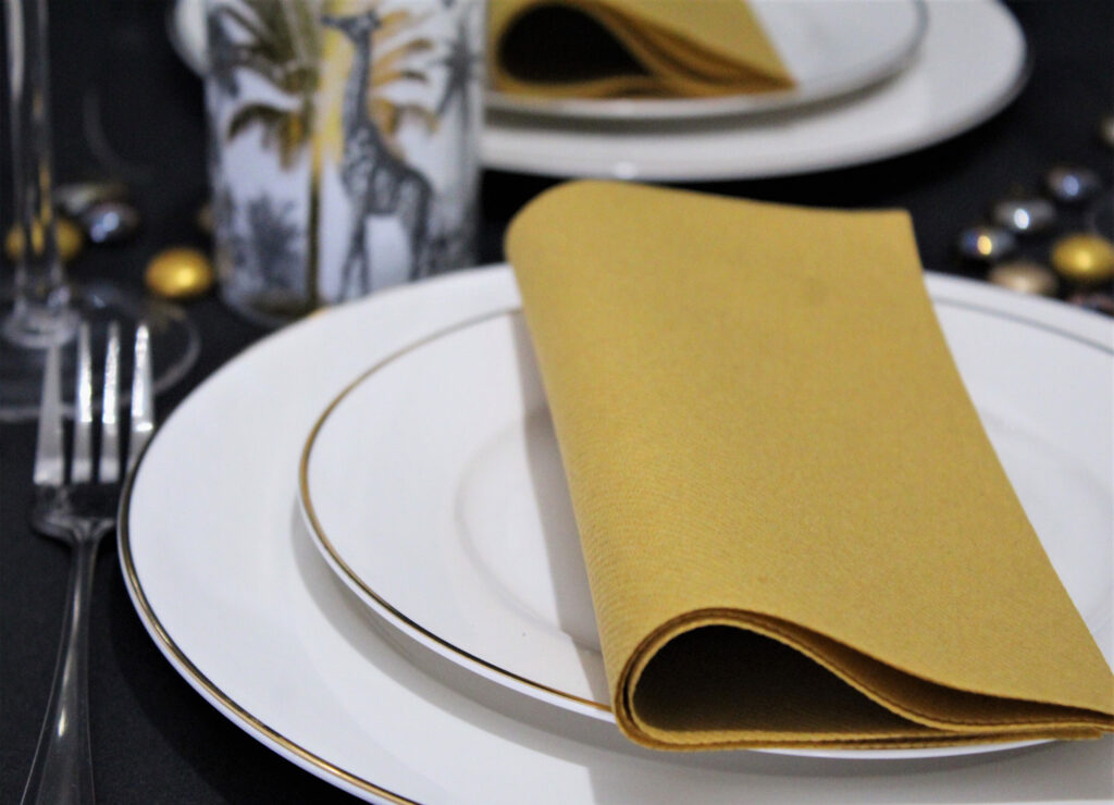 Gold-napkins